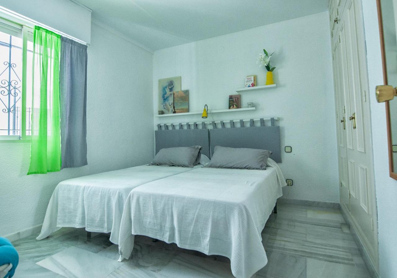 Luminoso Y Fresco Apartamento En 2ª Linea De Playa Fuengirola Zewnętrze zdjęcie